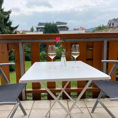Lovely Located- Train, Restaurants & Apartment Kassel